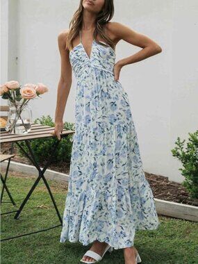 Sleeveless Halter Dress with Ruffle Hem